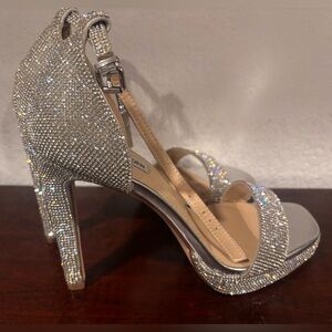 Steve Madden Jassy Sparkling Silver Women's Heels NIB 9.5